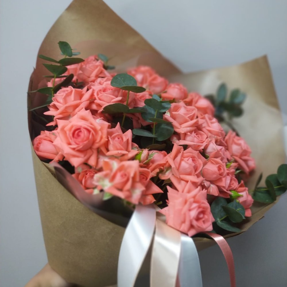 Букет цветов из: Розы